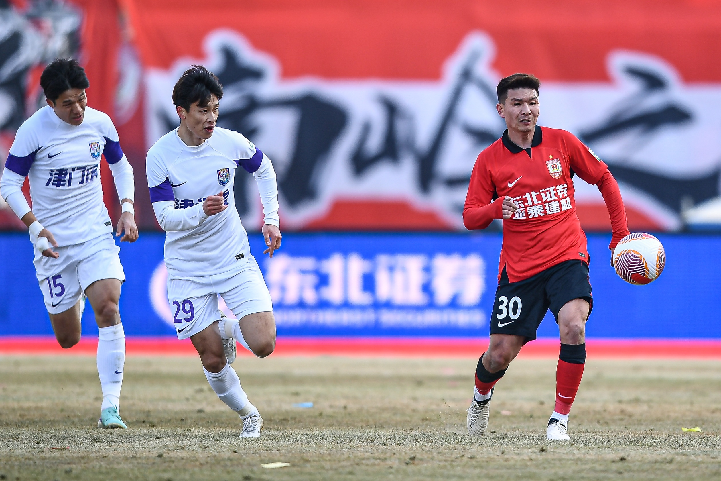 記者：津門虎熱身賽2-1戰(zhàn)勝亞泰，哈達斯和王秋明進球